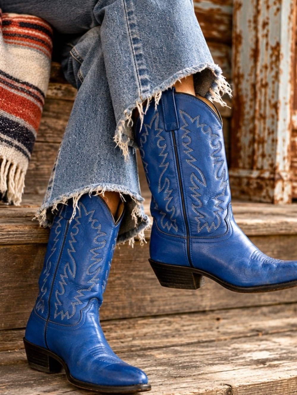 Vintage 80s/90s Cobalt Blue Leather Cowboy Boots”